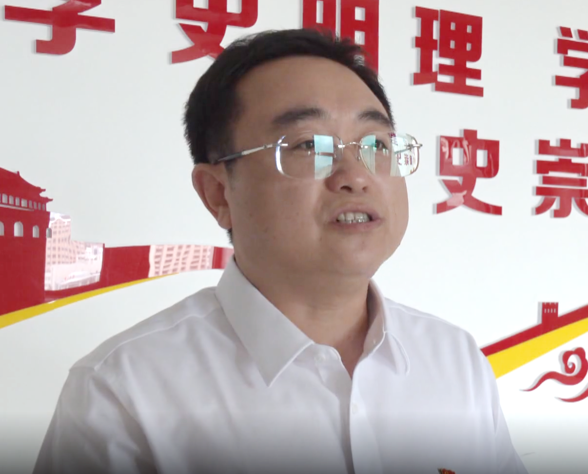 薛琪1.png